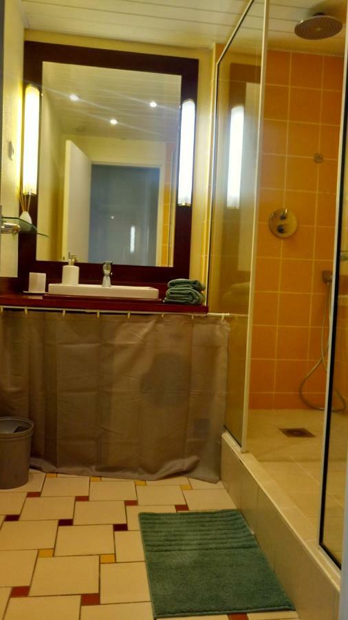 Grand Studio Les Pieds Dans L'Eau, Centre Ville Le Gosier  Εξωτερικό φωτογραφία